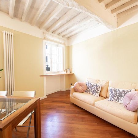 A Casa Di Irene Daire Lucca Dış mekan fotoğraf