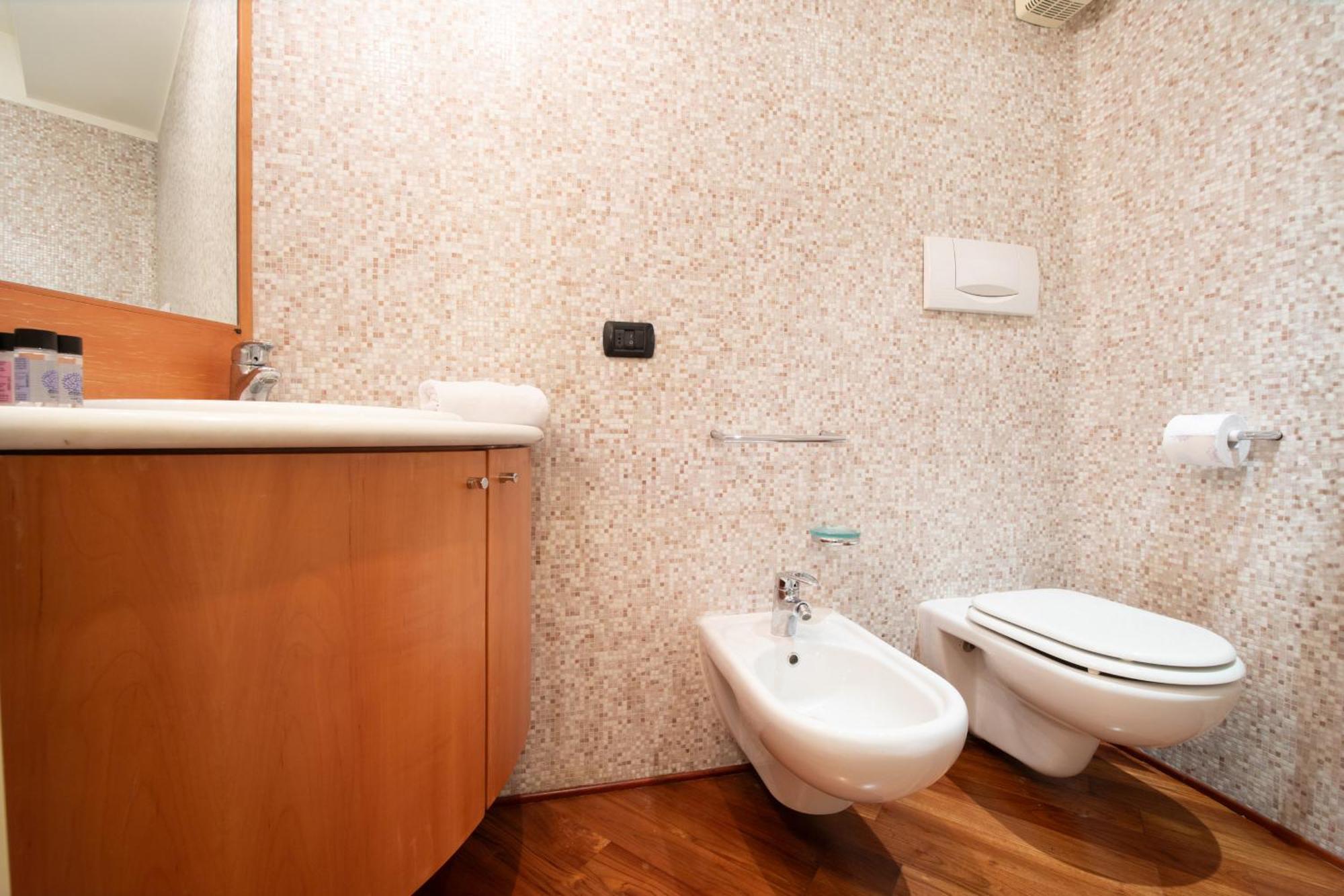 A Casa Di Irene Daire Lucca Dış mekan fotoğraf